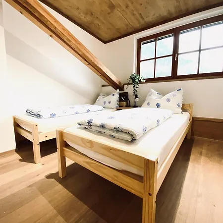 Steinergut Apartment *